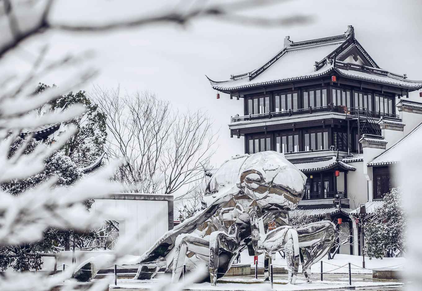 修建在水乡上的民宿，冬天竟然如此漂亮