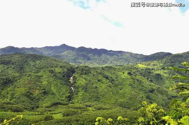 海南沉香圣地，遍地quot;趴着quot;狮子状的船屋！网友：不敢住