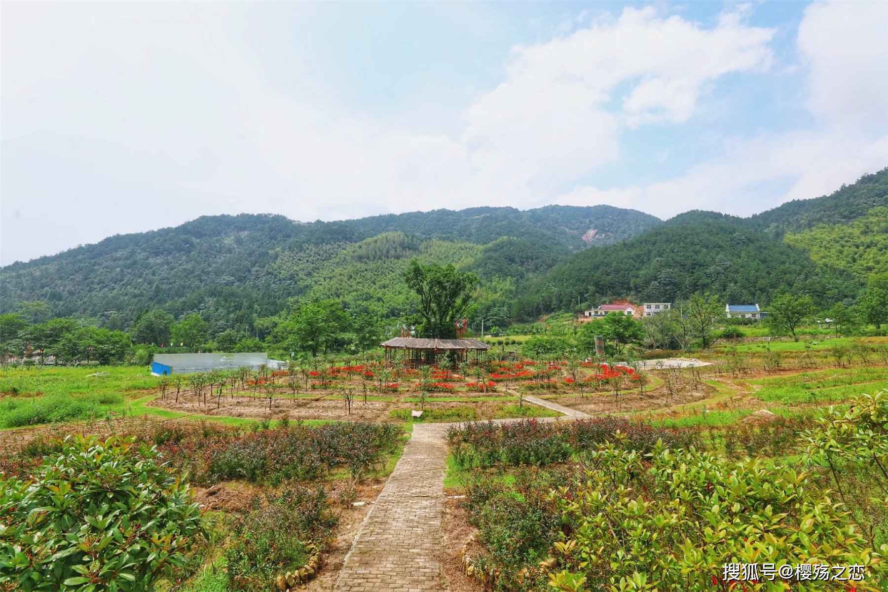 天柱山有多好玩？将周边景点串珠成线，形成了一个“游乐矩阵”