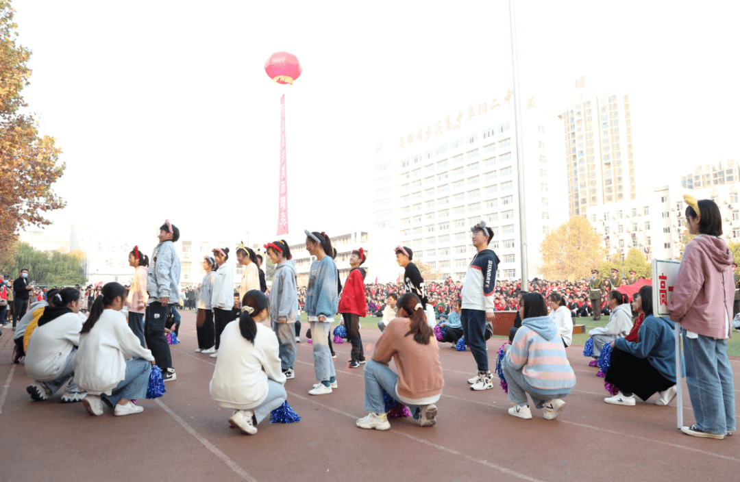 阜阳二中，火了！