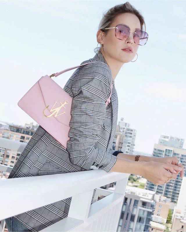 这件单品，可以点亮所有的基本款！