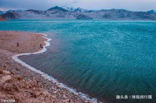 新疆有座神秘的山，山体沙子雪白如粉，日本人为何想高价购买？