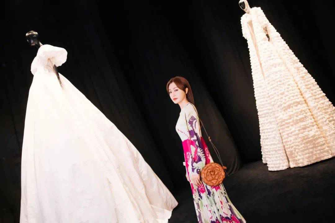 推广|| 他家衣服太美了，没有女孩子能拒绝啊！