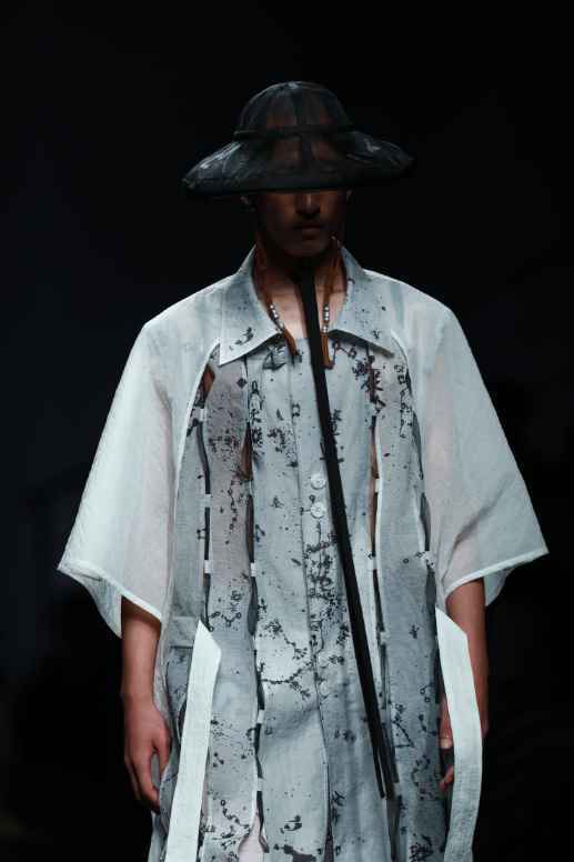 一目成空 UNROW 2020 SPRING/SUMMER