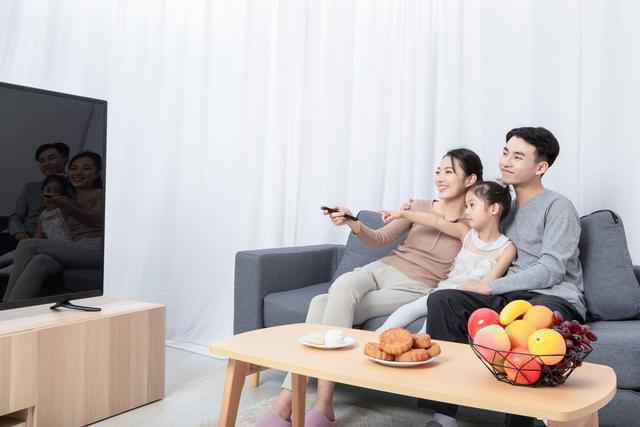 为什么不禁止孩子看电视？心理学家说出的答案，让无数家长反思