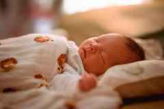 二孩时代养娃记：4万亿母婴消费钱花在哪